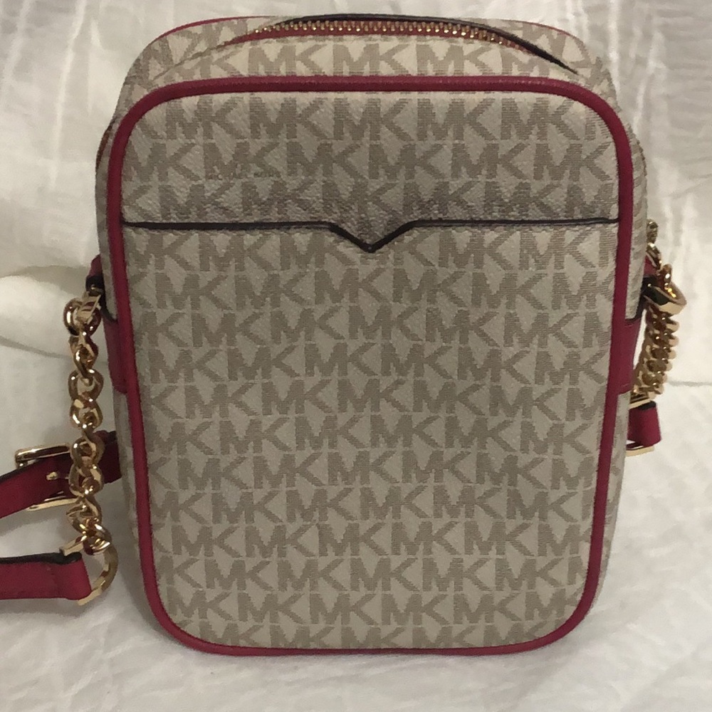 Michael Kors Jet Set Crossbody Bag - Picture 5 of 8